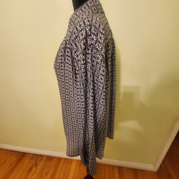 Max Studio Printed Long Sleeve Button-Up Shirt size L. NWT - Picture 3 of 6